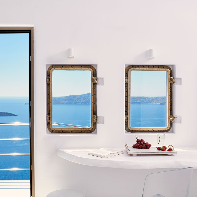 Honeymoon Suite