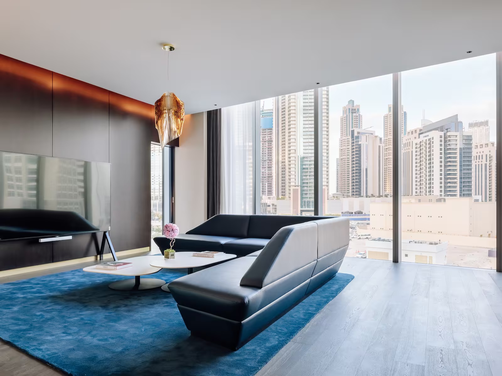 Beyond ME SUITE + Jacuzzi