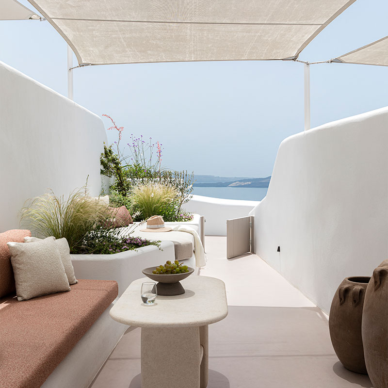 Senior Suite with Caldera View