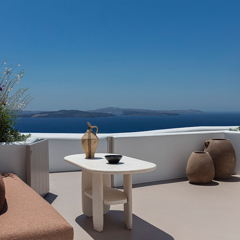 Senior Suite with Caldera View