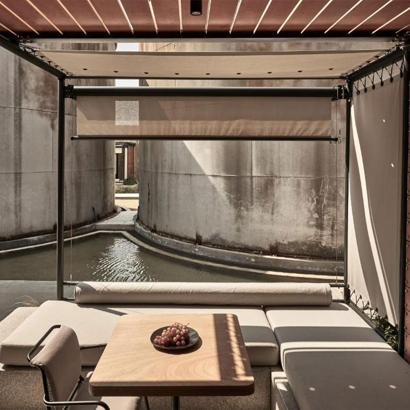 Courtyard WineTank Suite