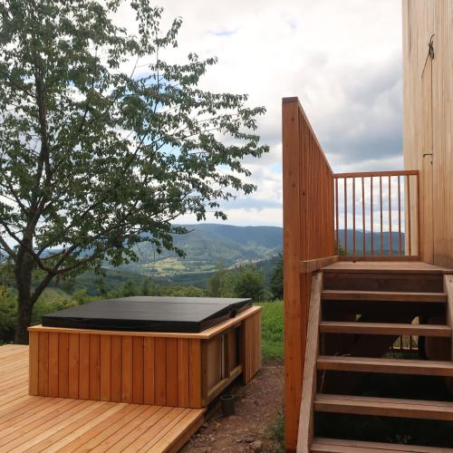 Hytte Efoy with Jacuzzi