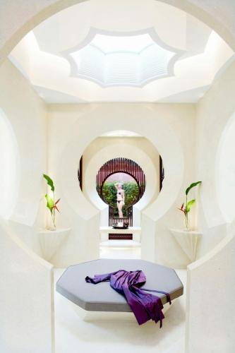 Royal Beach Villa