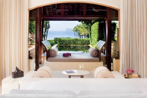 Reserve Pool Villa Sea View