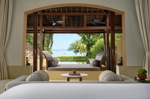 Reserve Pool Villa Sea View