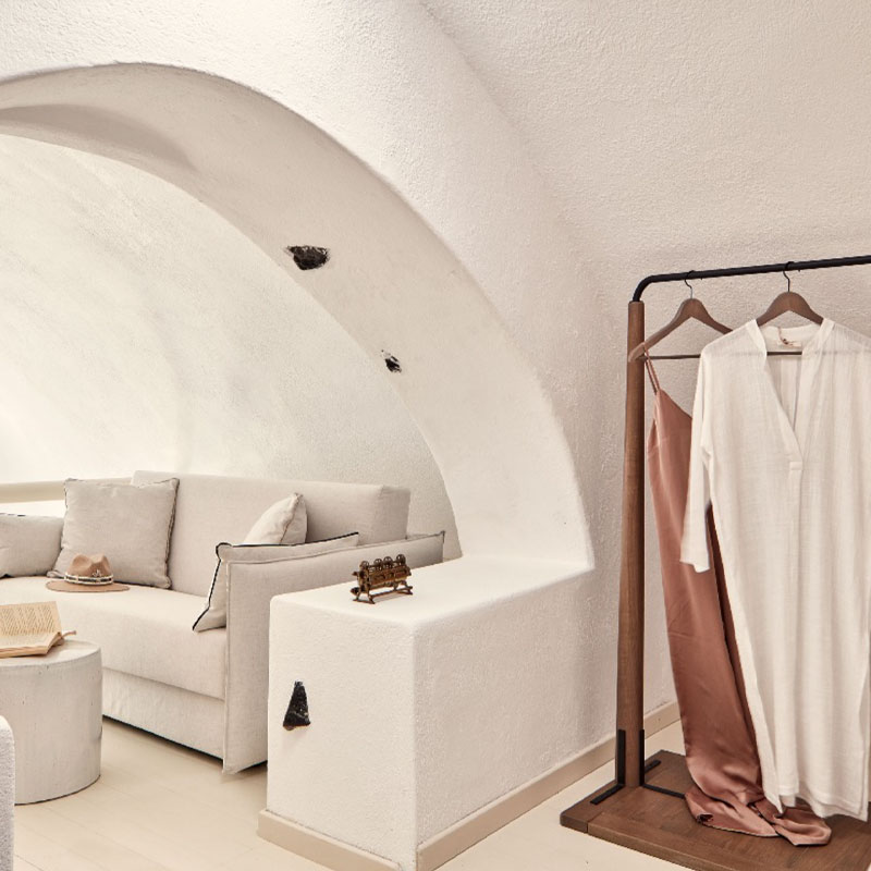 Cave Suite up to 3 guests