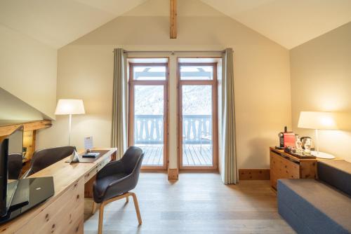 Deluxe Suite