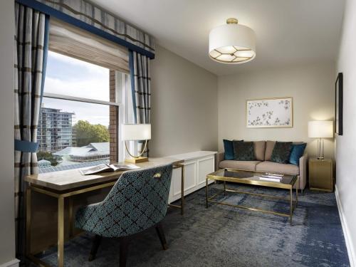 Executive Suite City View 1 King