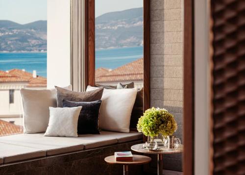 Deluxe Double Room with Bay View