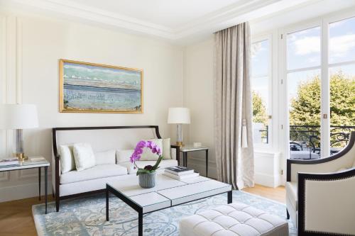 Suite Collection
