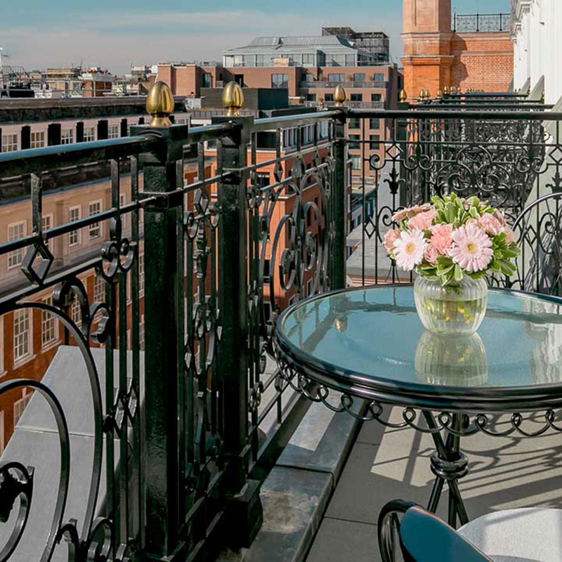 Mayfair Balcony King