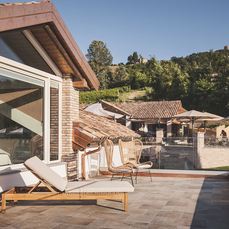 Almaranto Suite