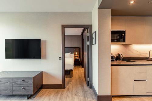 The Gormley Apartment Suite
