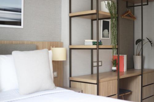 Roomy