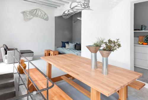 One-Bedroom Apartment with Sea View - Split Level