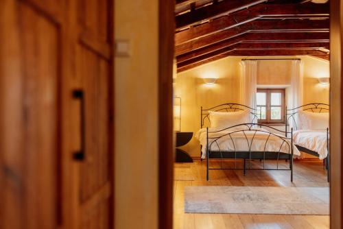 Vintage Double or Twin Room