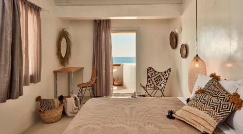  Deluxe Upper Floor Sea View Suite with Jet tub