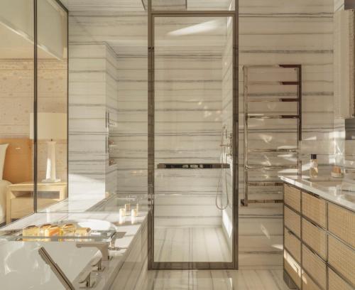 Louver Deluxe room