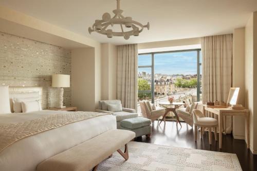 Eiffel Suite