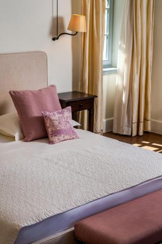 Standard Suite with Park and Pool view