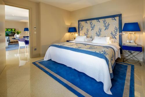 Luxury Suite