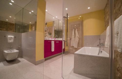 Luxury Suite