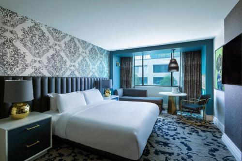 Deluxe Guest Room, 2 Queen