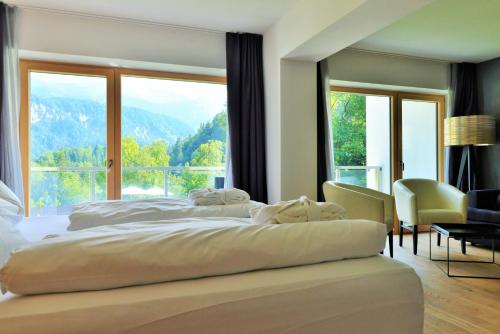 Junior Suite with Panoramic View and Balcony 