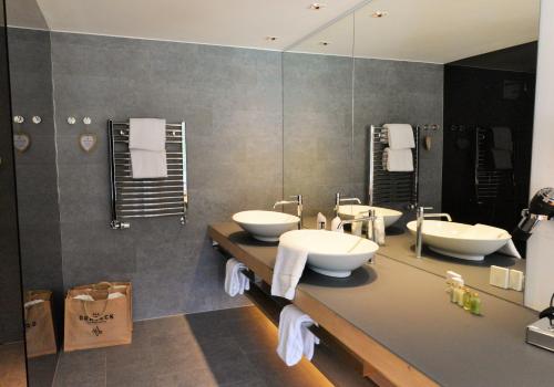 Junior Suite with Panoramic View and Balcony 