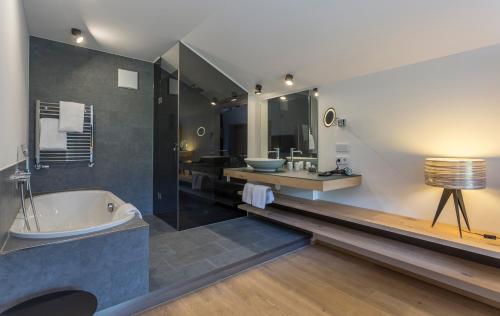 Suite with Sauna