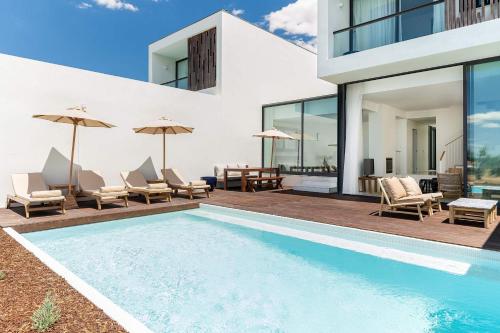 Three Bedroom Villa with Private Pool