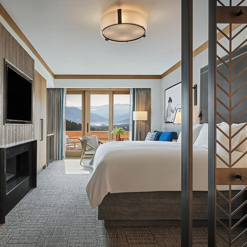 Deluxe Peak One Bedroom Suite