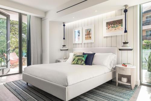 Deluxe King Room with Balcony