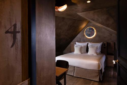 Classic Room with steam shower