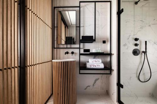 Classic Room with steam shower