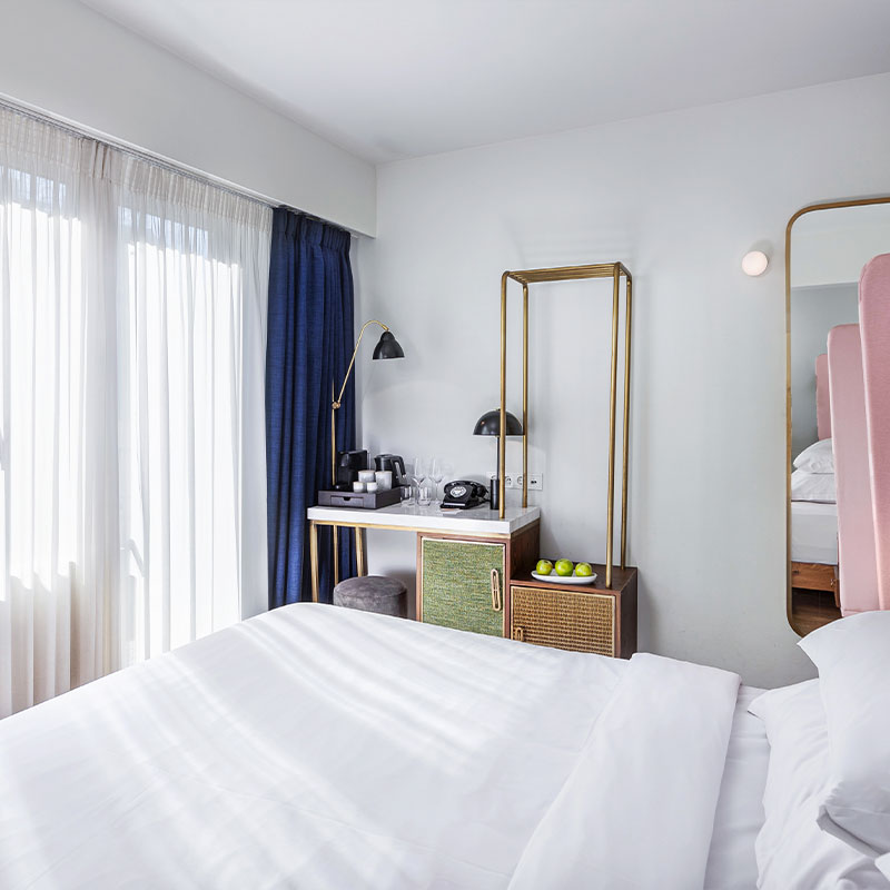 Juliet Petit Room
