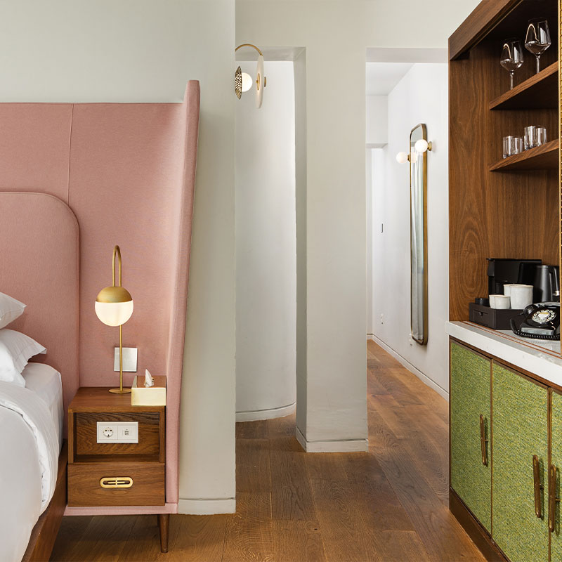 Cool Corner Suite