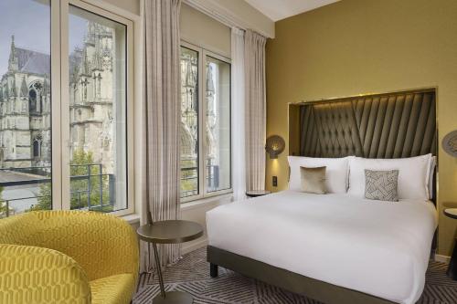 Deluxe King room - Cathedrale view