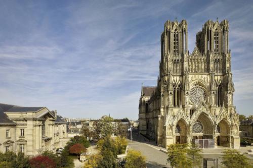 Deluxe King room - Cathedrale view