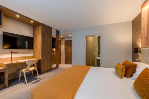 Superior Double or Twin Room with Spa Access
