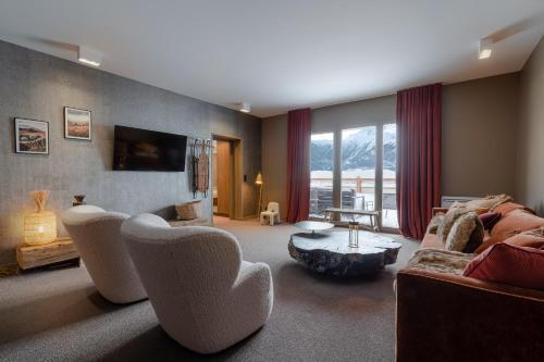 Three-Bedroom Suite with spa access