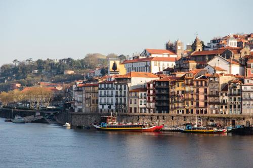 Bed in 14-Bed Female Dormitory Room