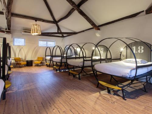 Bed in 8-Bed Mixed Dormitory Room