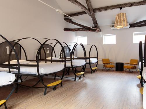 Bed in 8-Bed Mixed Dormitory Room