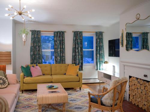 One-Bedroom Apartment with Ocean View