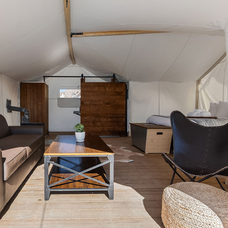 Suite with Kids Tent