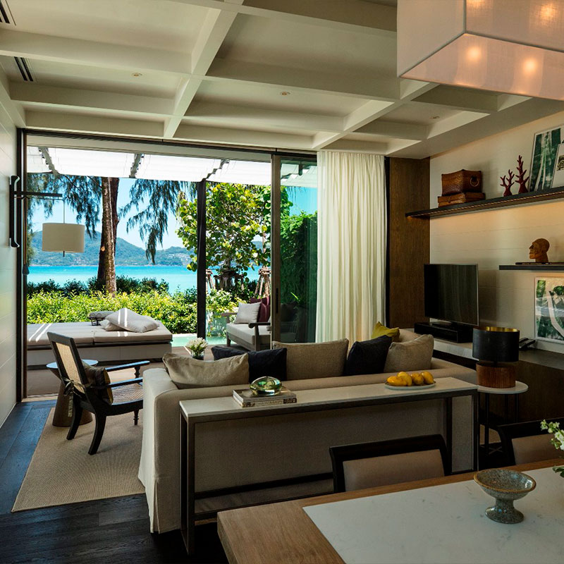 Beachfront Pool Villa King