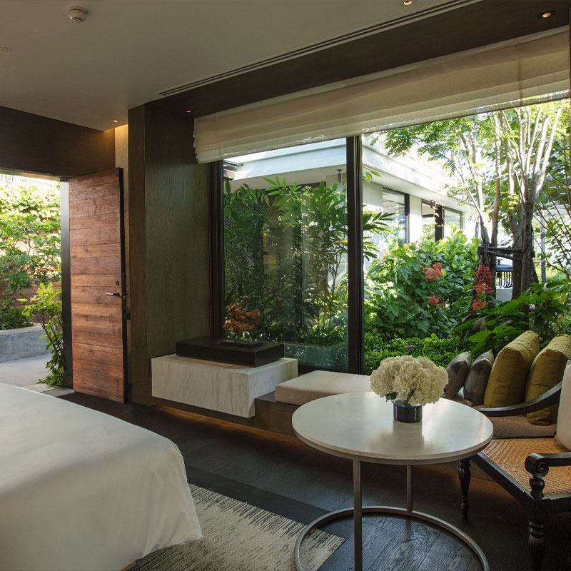 Beachfront Pool Villa King
