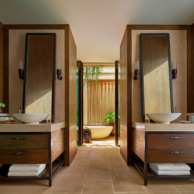Partial Ocean Pool Pavilion - Two Twins 