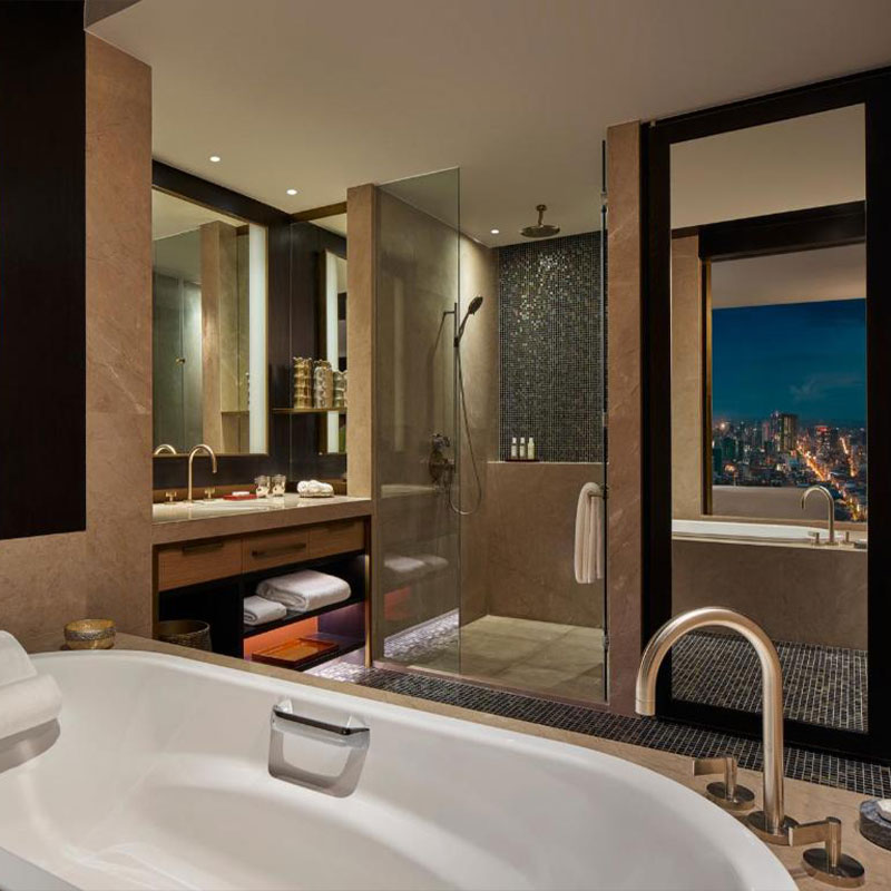 Premier River King Room